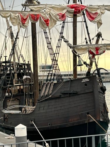 La proue du bateau de Christophe Colomb, Santa Maria IMG_1476