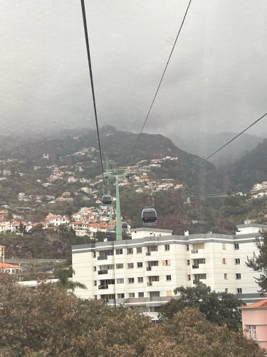 Une vue sur la montagne depuis le téléphérique IMG_1459